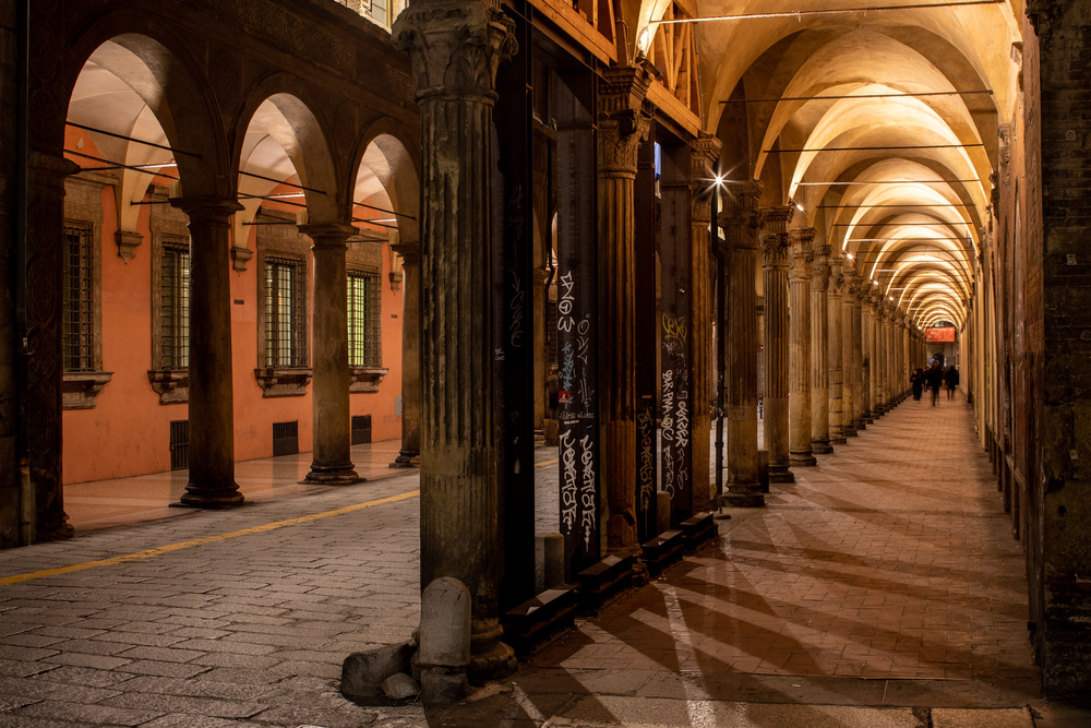 Portici Bologna_premio luci cities and lighting award 2024-studio i-dea